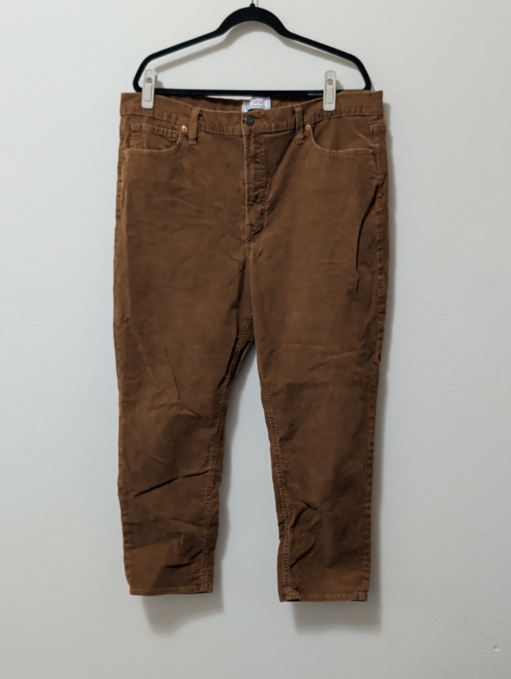 GAP Men's Corduroy Pants in Brown